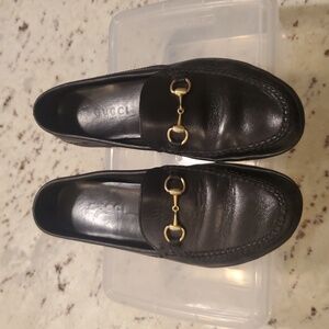 Authetic Vintage Gucci Horsebit loafer.